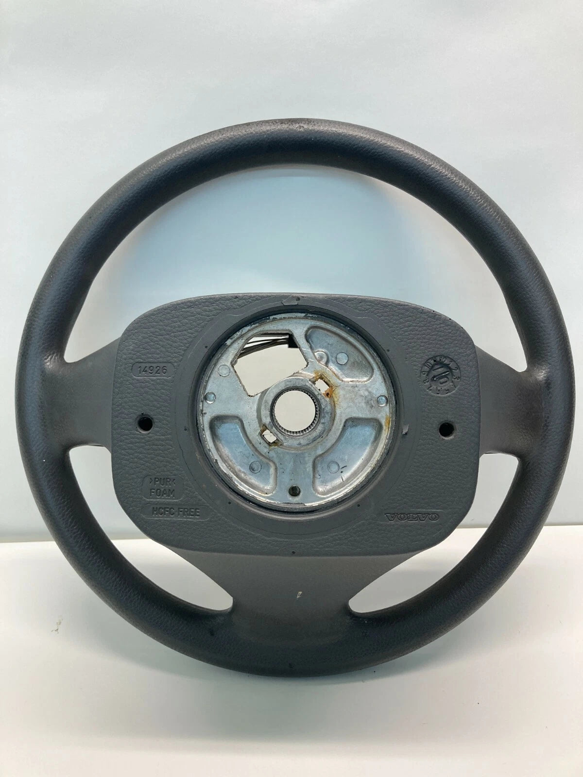 2001-2004 VOLVO S60 STEERING WHEEL 3 SPOKE W/CRUISE & RADIO CONTROL SWITCH OEM