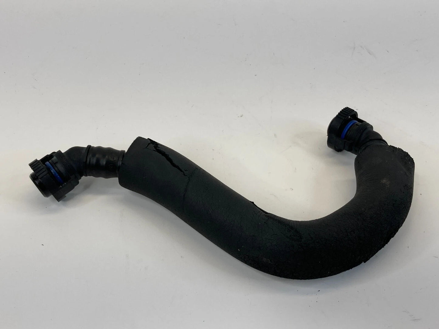 2009-2017 VW VOLKSWAGEN CC 2.0L TURBO SEDAN PCV CRANKCASE BREATHER HOSE PIPE OEM