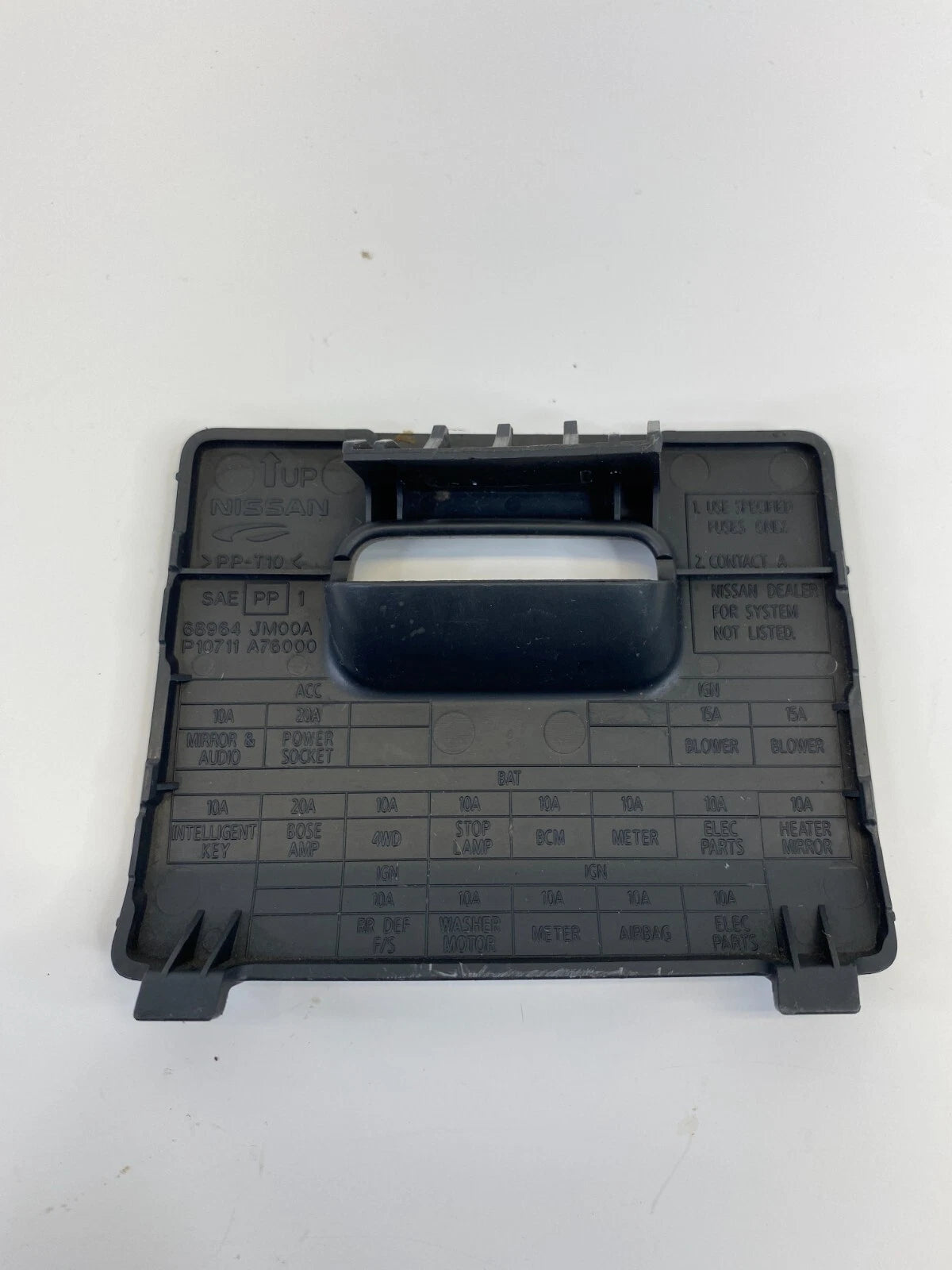 2008-2013 NISSAN ROGUE DASH FUSE BOX DOOR PANEL LID COVER TRIM 68964-JM00A OEM