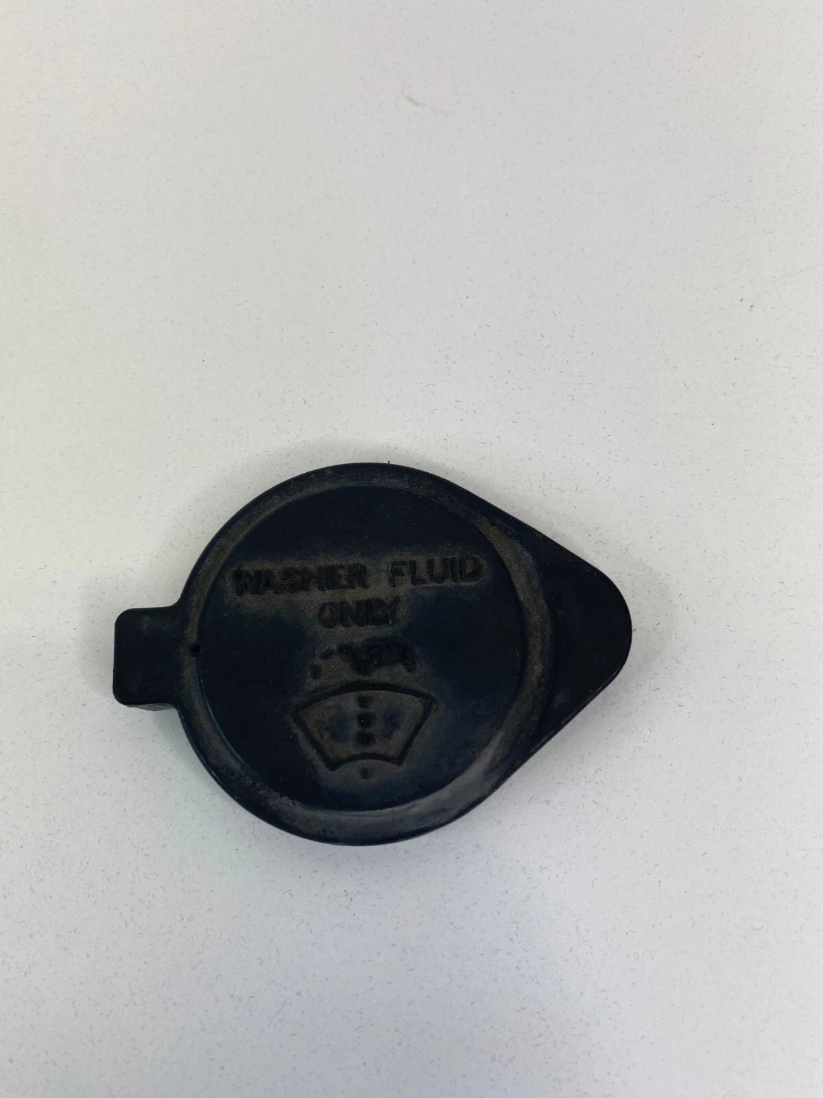 2003-2008 TOYOTA MATRIX WINDSHIELD WIPER WASHER FLUID RESERVOIR CAP COVER OEM