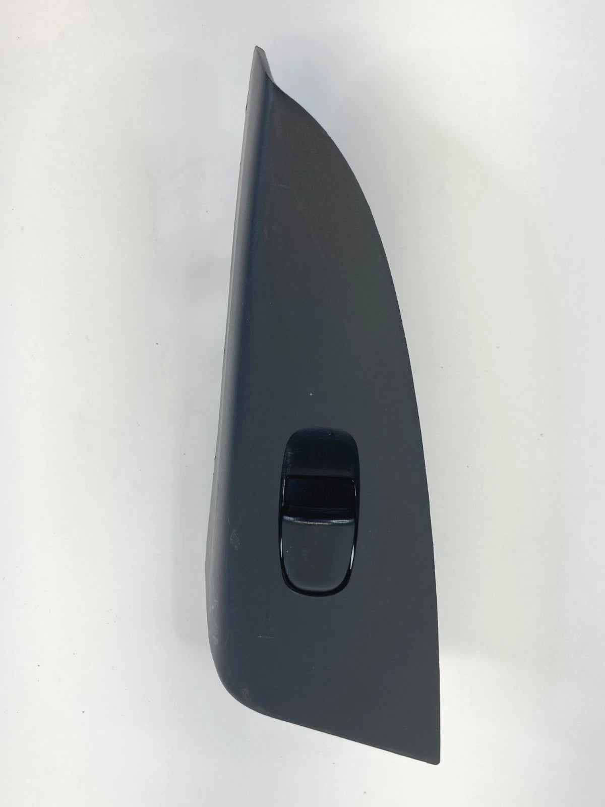 13-16 NISSAN SENTRA REAR RIGHT DOOR WINDOW CONTROL SWITCH W BEZEL OEM 829603SG0A