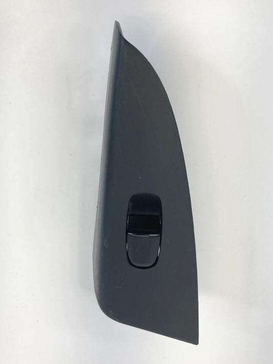 13-16 NISSAN SENTRA REAR RIGHT DOOR WINDOW CONTROL SWITCH W BEZEL OEM 829603SG0A