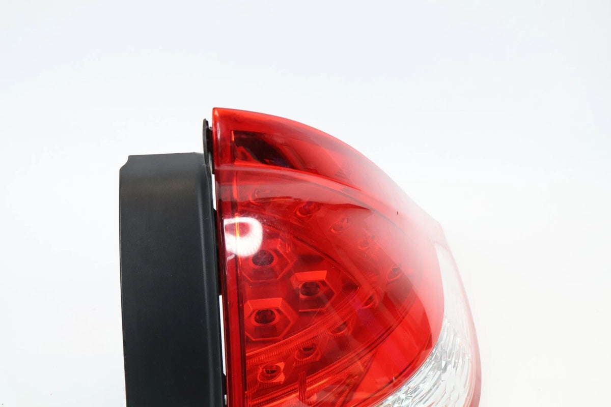2010 2011 HONDA INSIGHT RIGHT PASSENGER LED TAILLIGHT BRAKE TAIL LAMP ASSY OEM