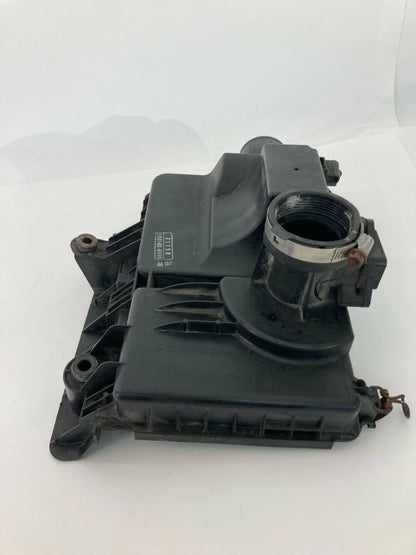 2004-2009 TOYOTA PRIUS 1.5L AIR INTAKE CLEANER BOX FILTER LOWER 1001406980