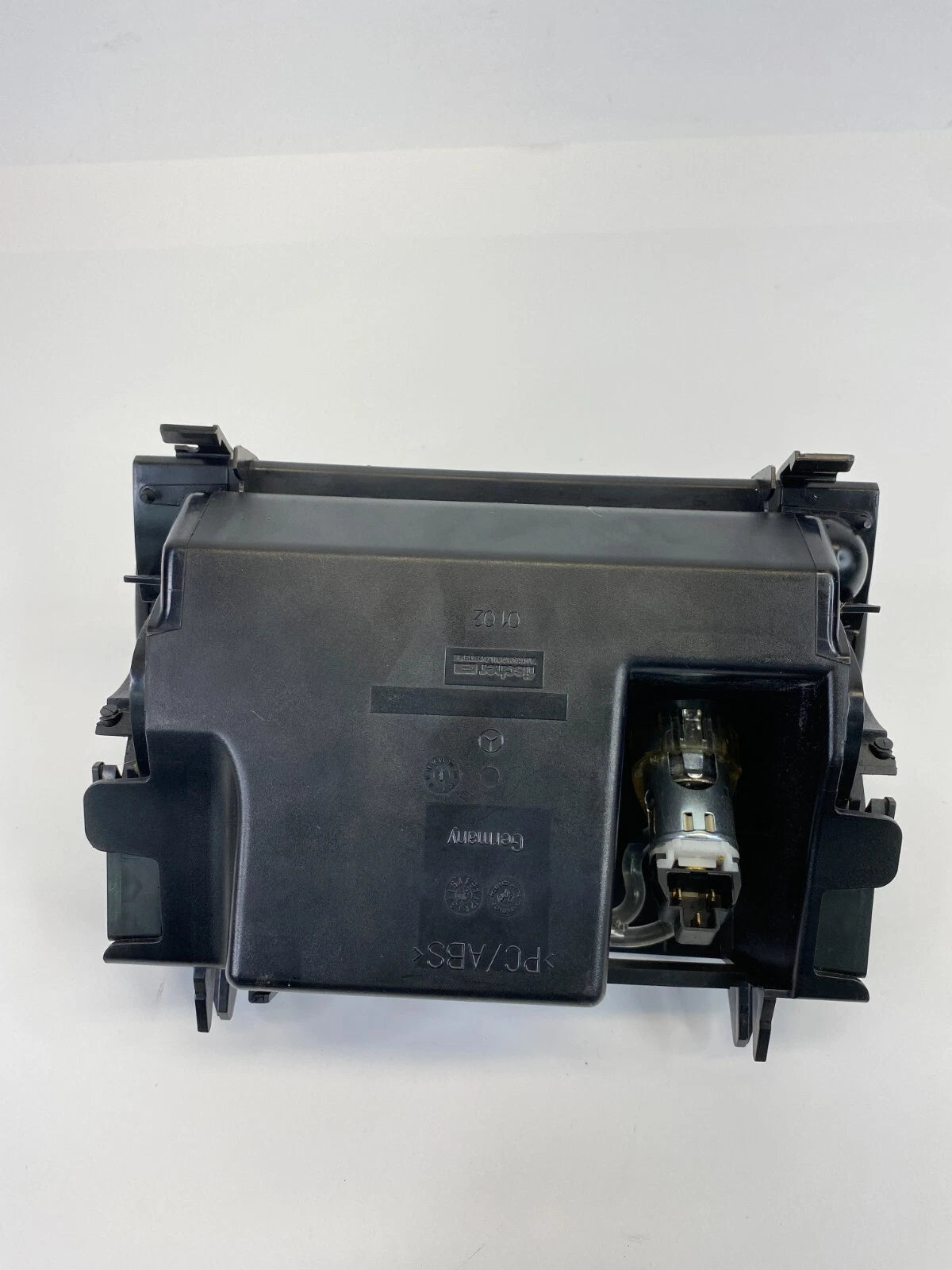 2003-2006 MERCEDES BENZ E500 CENTER DASH ASHTRAY ASH TRAY STORAGE A2118101330