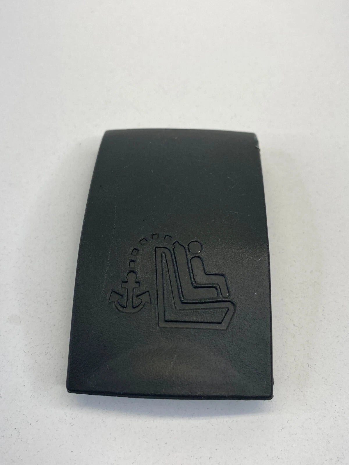 2004-2006 MITSUBISHI GALANT SEDAN DECK SEAT CHILD SAFETY ANCHOR HOOK COVER TRIM