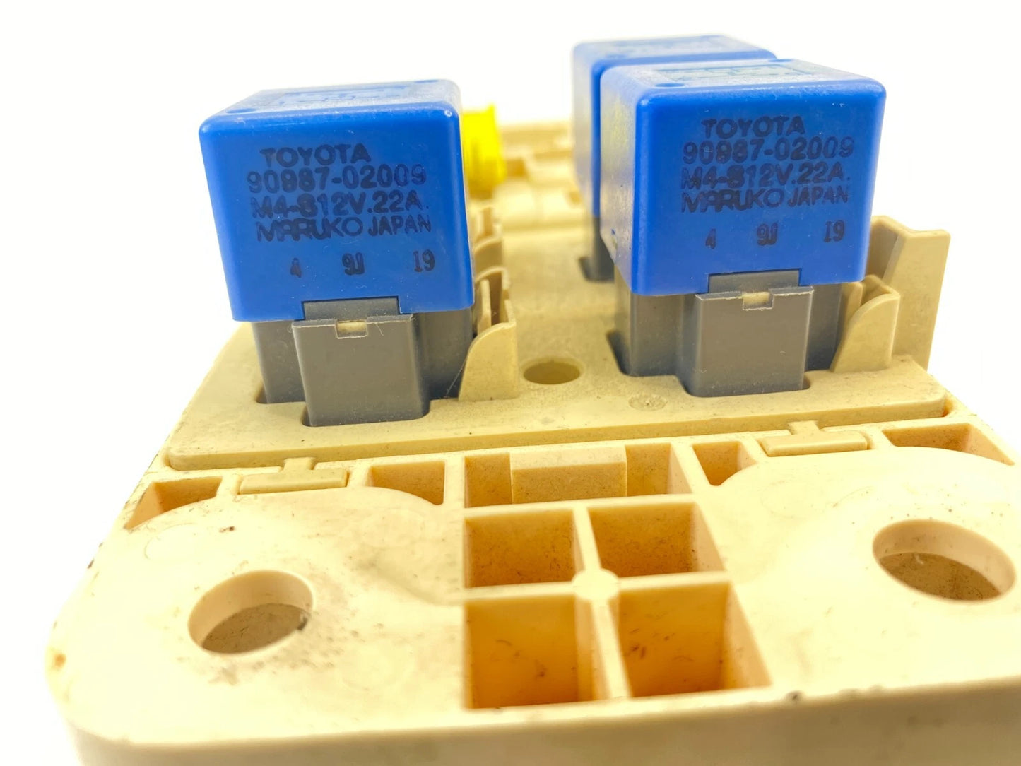 1998-2000 LEXUS LS400 4.0L INTERIOR CABIN DASH JUNCTION BLOCK FUSE RELAY OEM