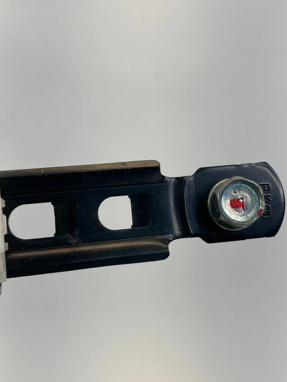 2007-2013 MITSUBISHI OUTLANDER REAR LEFT SIDE SEAT BELT HEIGHT ADJUSTER OEM