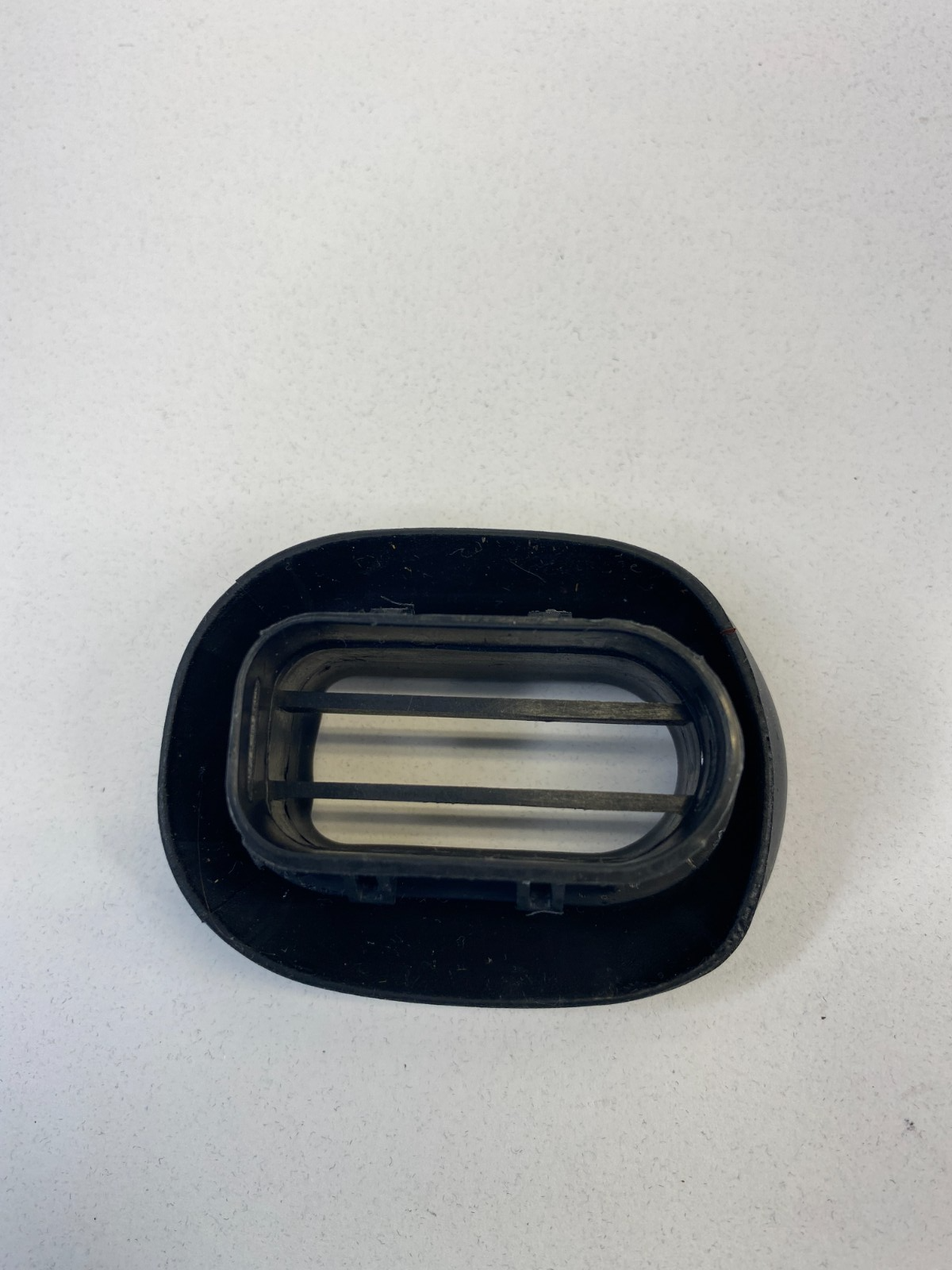 06-09 Mercedes-Benz R350 07-09 R320 Front Right Passenger Door Air Grille Trim