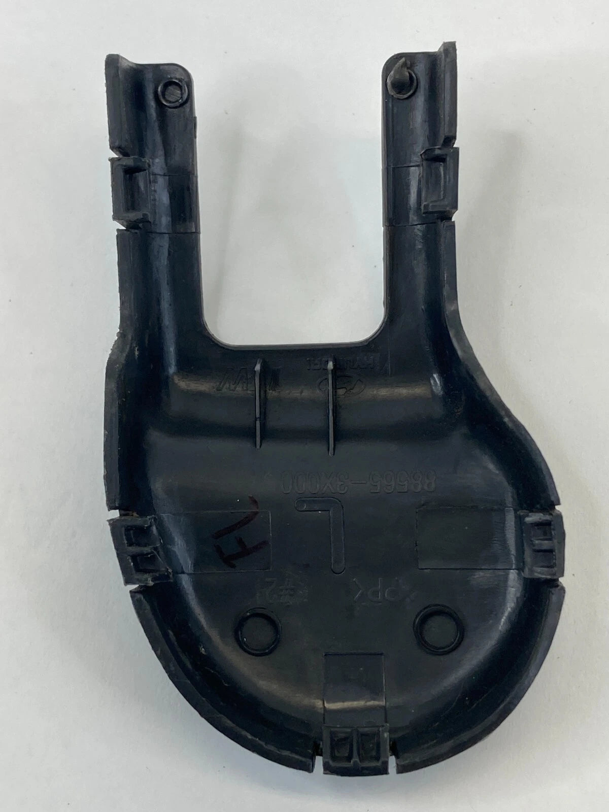 11-16 HYUNDAI ELANTRA FRONT LEFT SIDE OUTER TRACK END COVER CAP TRIM 88565-3X000