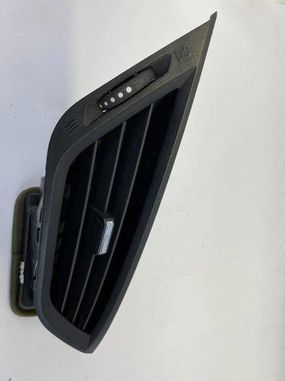 2010-2017 CHEVROLET EQUINOX FRONT RIGHT CENTER DASH A/C AIR VENT OUTLET OEM