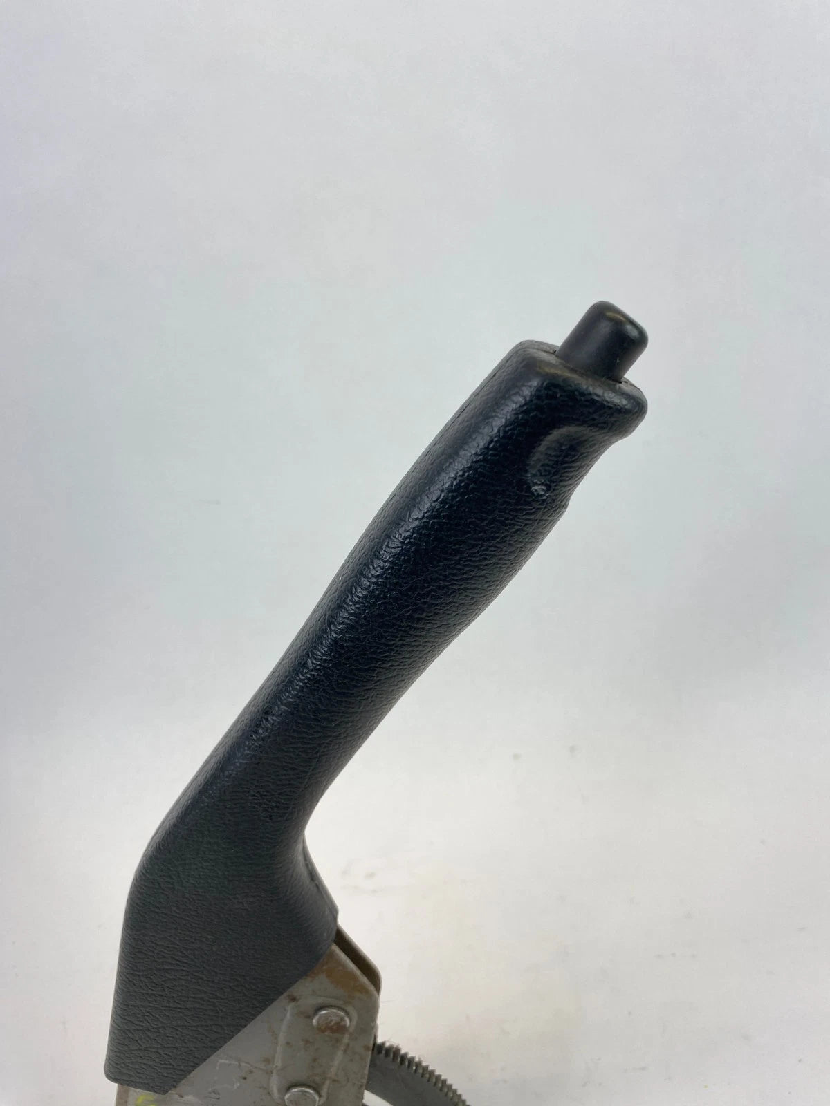 1998-2002 ISUZU TROOPER EMERGENCY PARKING HAND BRAKE LEVER HANDLE ASSEMBLY OEM