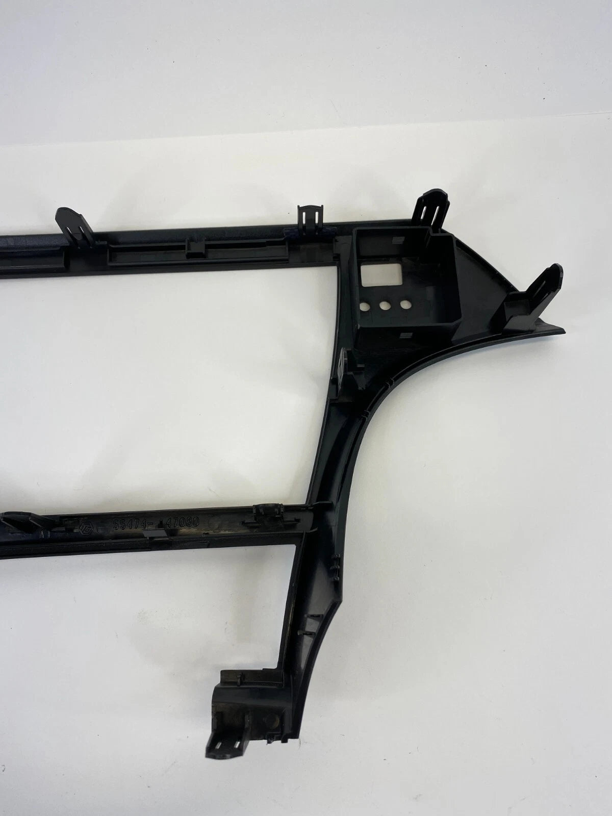 10-15 TOYOTA PRIUS BASE CENTER DASH RADIO SCREEN BEZEL TRIM PANEL 5547447080 OEM
