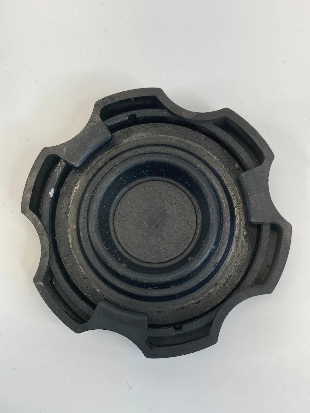 2009-2015 CADILLAC CTS BRAKE MASTER CYLINDER FLUID RESERVOIR COVER CAP LID OEM