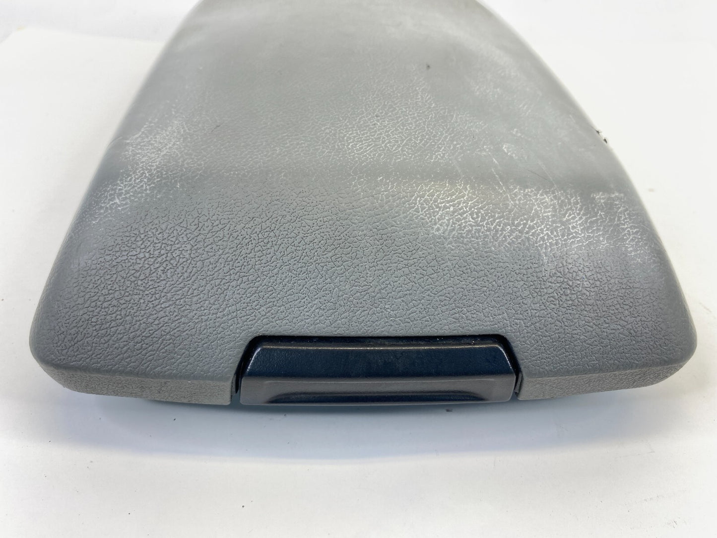 2005-2007 Dodge Magnum Center Console Lid Armrest Arm Rest 1057280BD5AB OEM