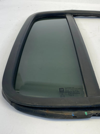 2006-2011 CHEVROLET HHR REAR RIGHT OUTER VENT GLASS W/ WEATHERSTRIP SEAL OEM