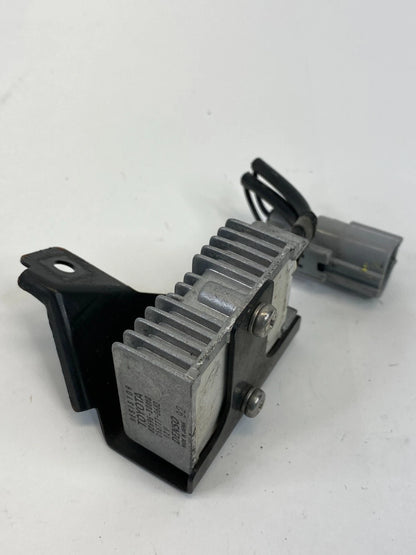 1998-2005 LEXUS GS300 DAYTIME RUNNING LIGHT RESISTOR CONTROL MODULE 82695-30010