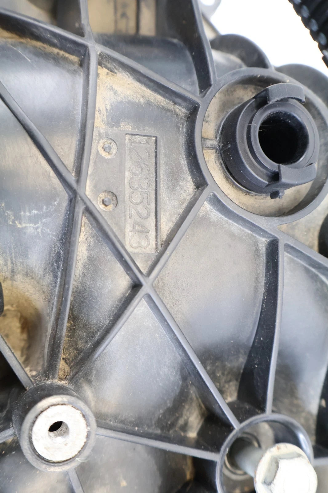 2010-2017 TERRAIN 2010 2011 EQUINOX SRX 3.0L V6 UPPER INTAKE MANIFOLD 12635245