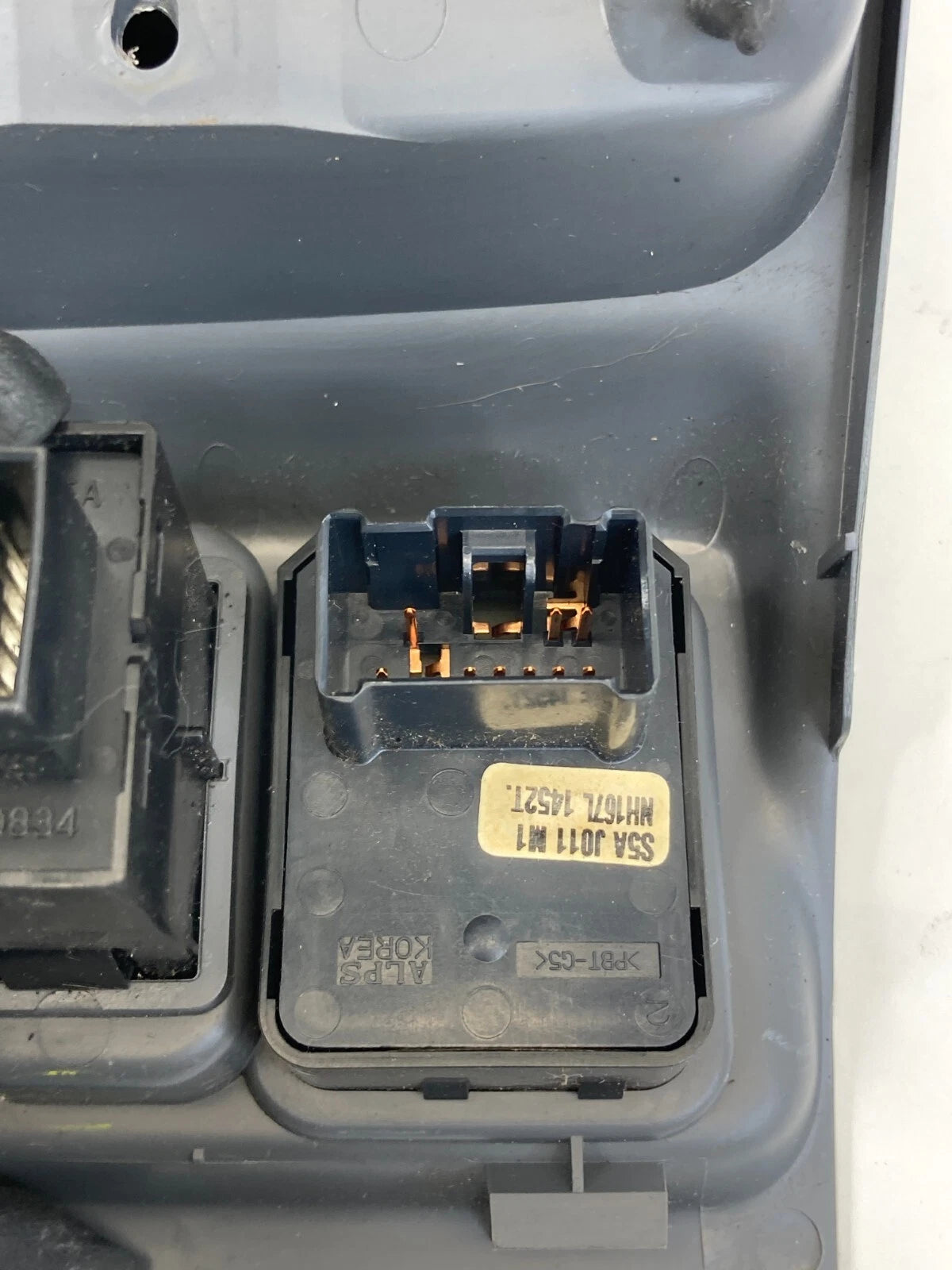 01-05 HONDA CIVIC LEFT DRIVER DASH STORAGE COMPARTMENT W/ SWITCHES OEM 77751-S5A