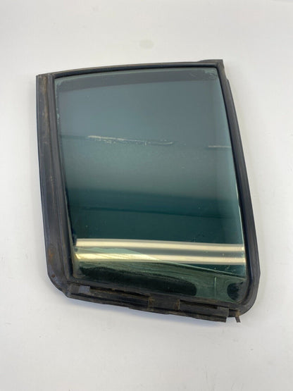 2004-2008 Nissan Maxima Rear Right Door Quarter Window Fixed Glass 82272-7Y000