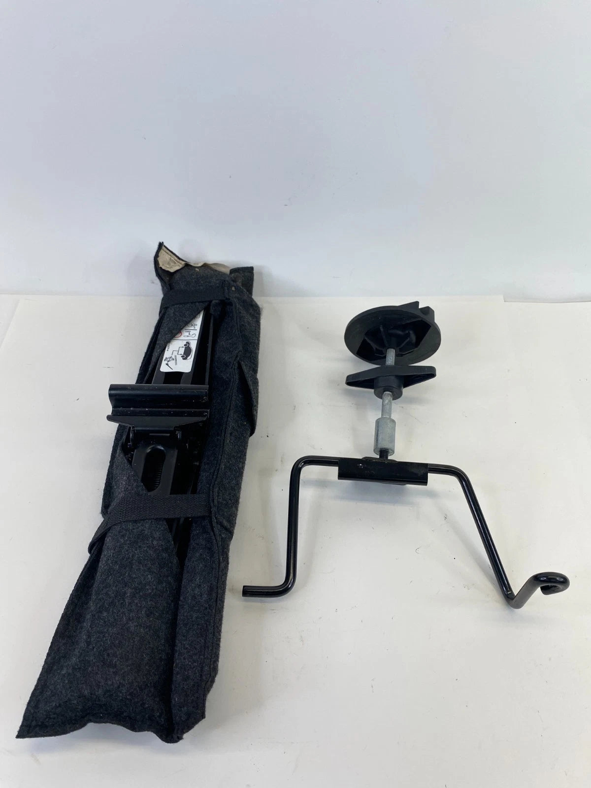 2010-2019 Ford Taurus Spare Tire Emergency Jack & Tool Lug Wrench 8A83-17080-AC