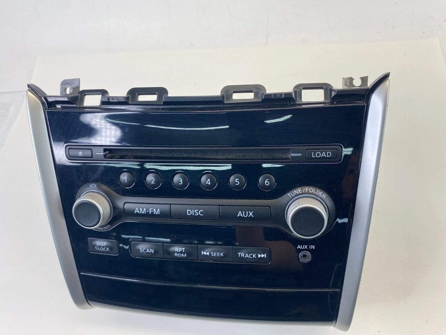 2013-2016 Nissan Pathfinder Radio AM/FM AUX CD Player Receiver Assy 28185-3KA1A