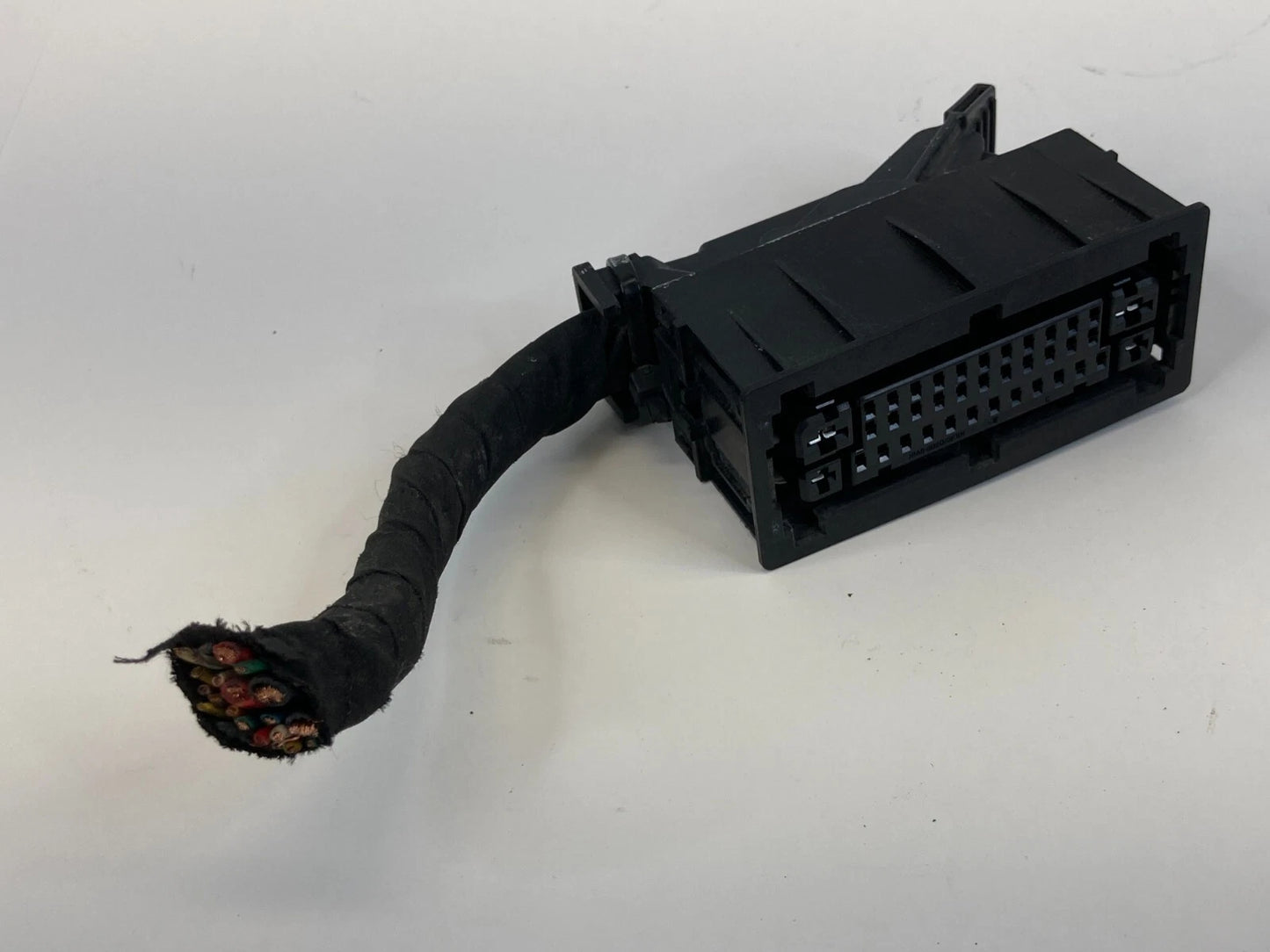 11 12 Hyundai Elantra 1.8L A T ABS Anti Lock Brake Pump Plug Connector Pigtail