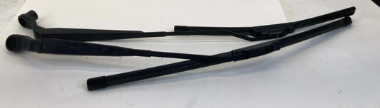07 08 09 10 11 12 DODGE CALIBER FRONT WINDSHIELD WIPER ARM & BLADE PAIR SET OEM