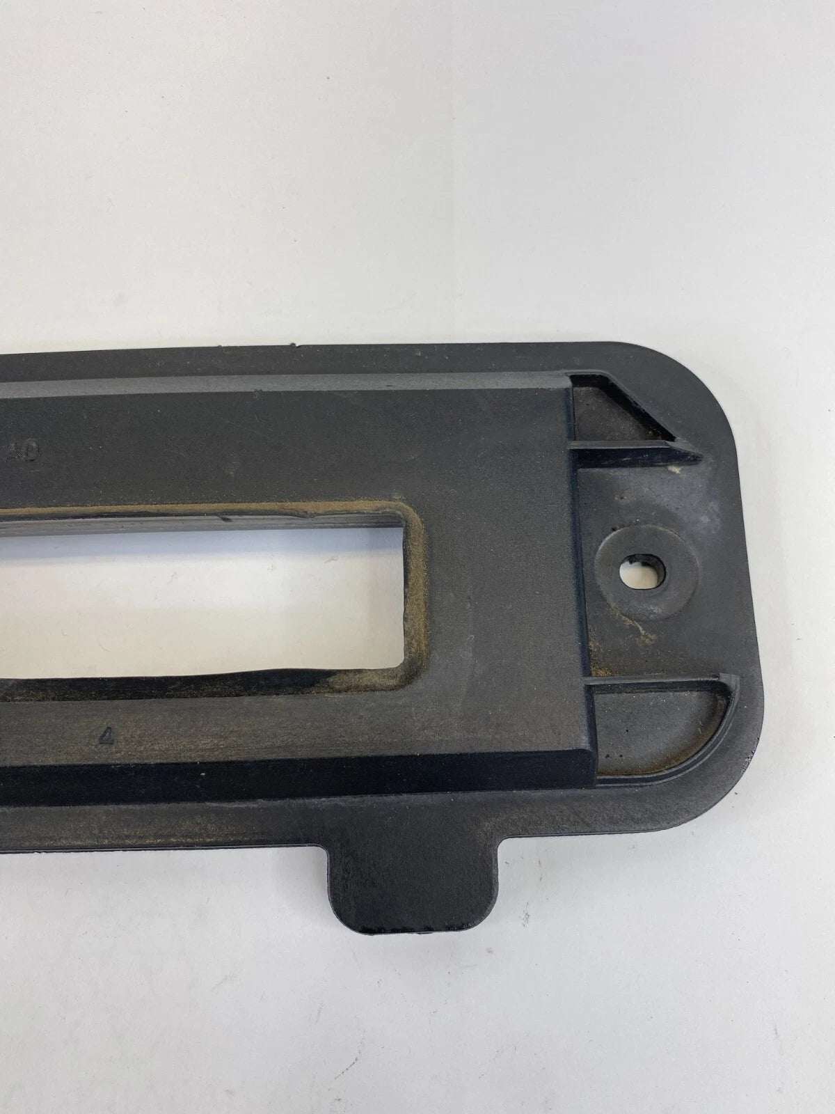 2003 FORD ESCAPE 2.0L ECU ECM MOUNTING BRACKET GASKET COVER 1L8F-12B523-AD
