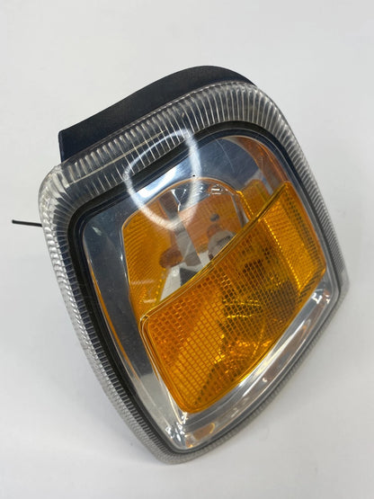 06-11 FORD RANGER FRONT LEFT DRIVER SIDE TURN SIGNAL LIGHT LAMP 1L5X-15A425-A