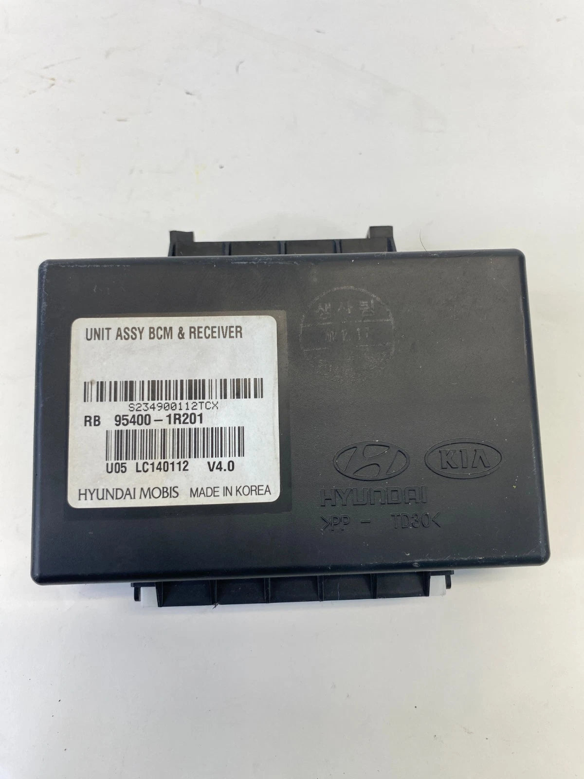 2012 2013 HYUNDAI ACCENT BCM BODY CONTROL MODULE RECEIVER OEM FACTORY 954001R201