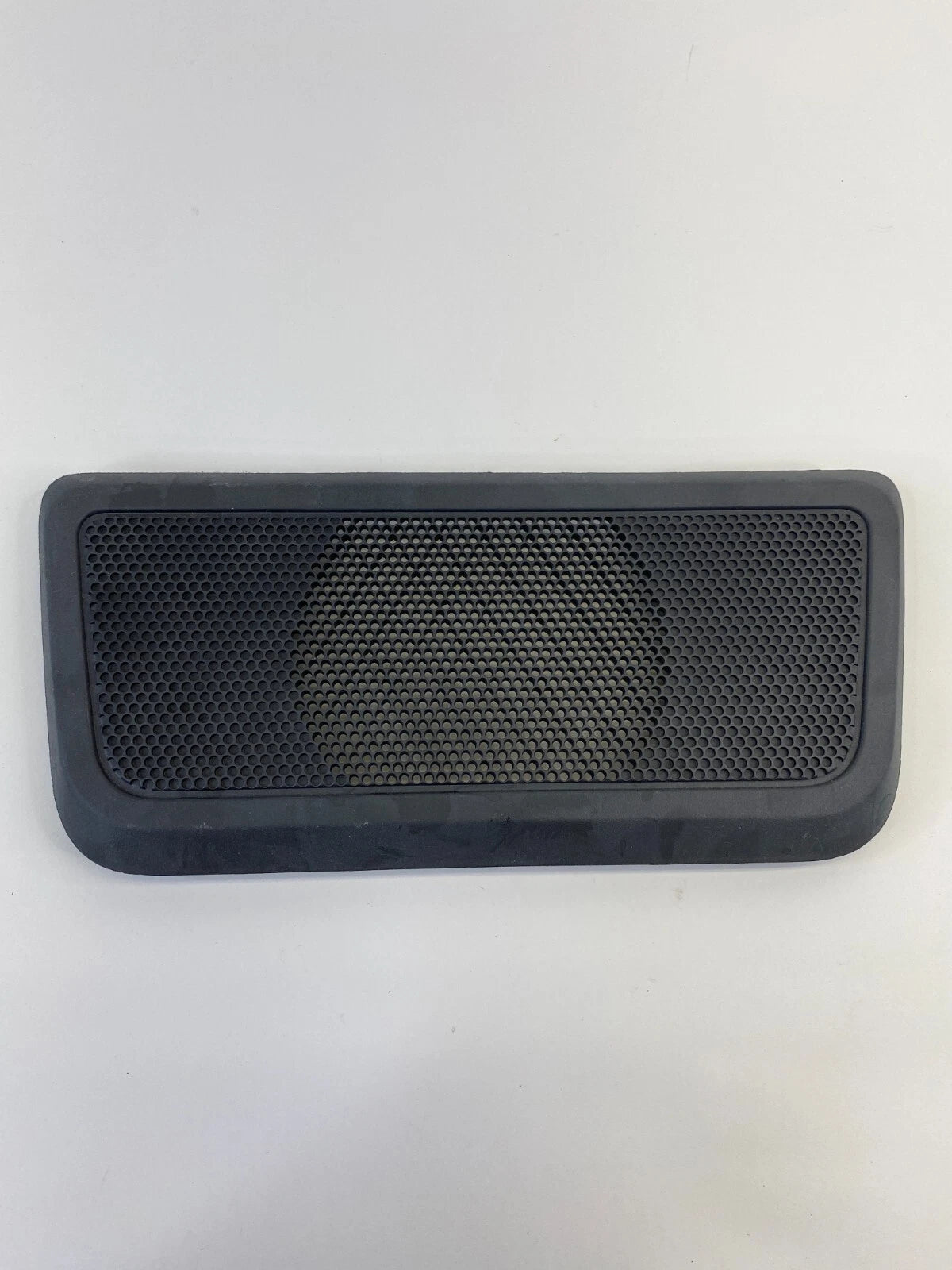 2010 2011 FORD FUSION REAR CENTER SPEAKER COVER GRILLE TRIM 6H63-18978-A OEM