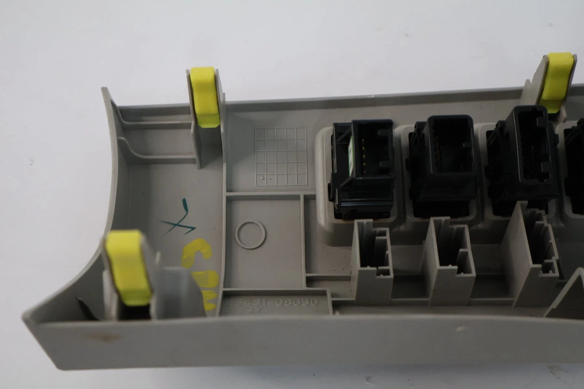 2011-2014 TOYOTA SIENNA DASH MIRROR TRACTION REAR VENT & SAFETY ASSIST SWITCHES