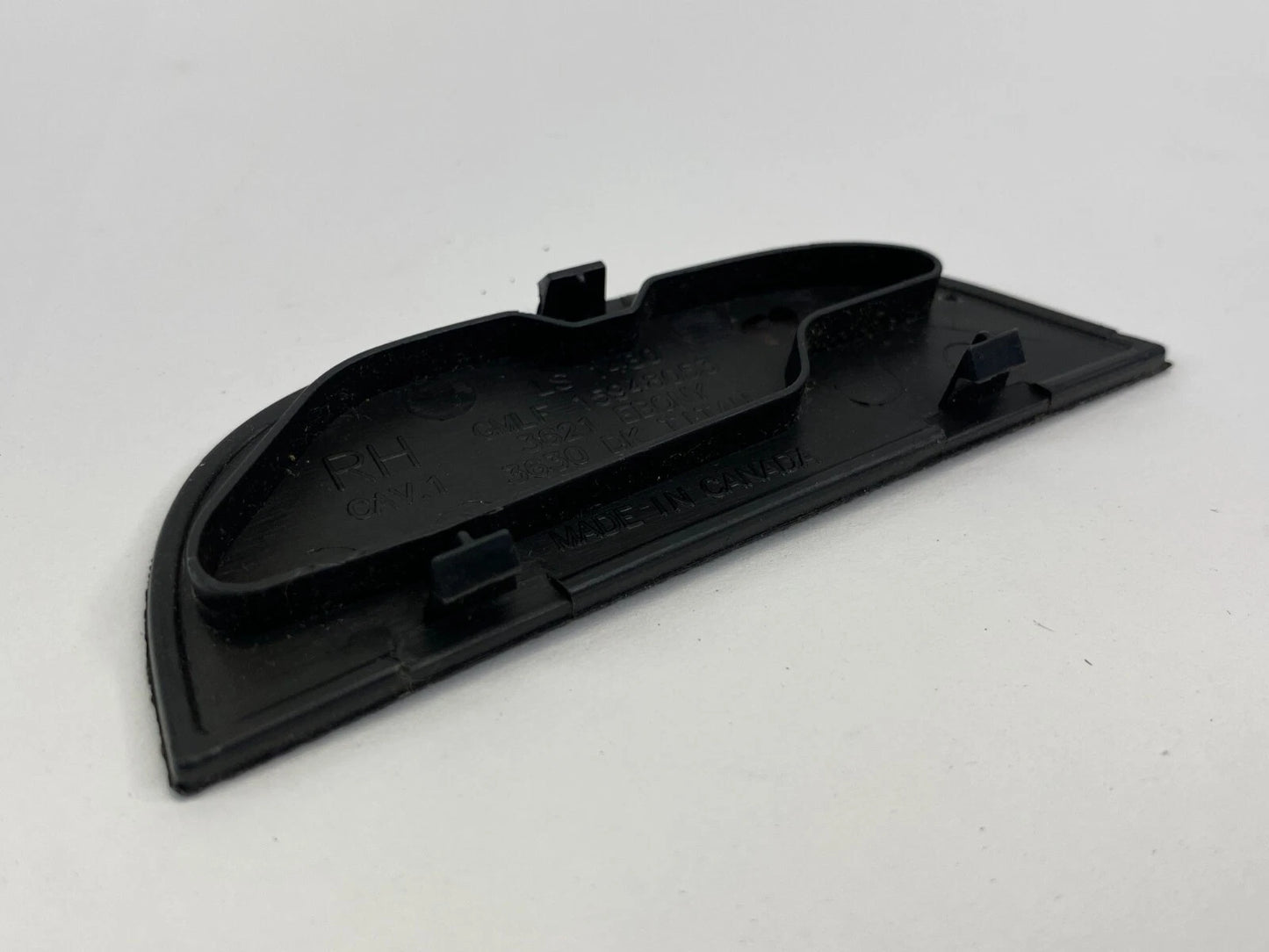 2009-2012 CHEVROLET TRAVERSE FRONT RIGHT DOOR ARMREST CAP COVER OEM 15948053