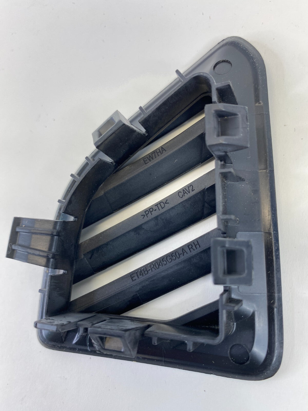 15-24 Ford Edge Dash Dashboard Right Side Defroster Air Vent Grille ET4BR045G50A