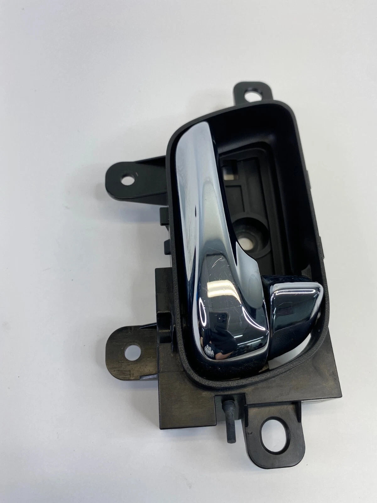 2007 2008 INFINITI G35 SEDAN REAR RIGHT SIDE INTERIOR DOOR HANDLE ASSEMBLY OEM