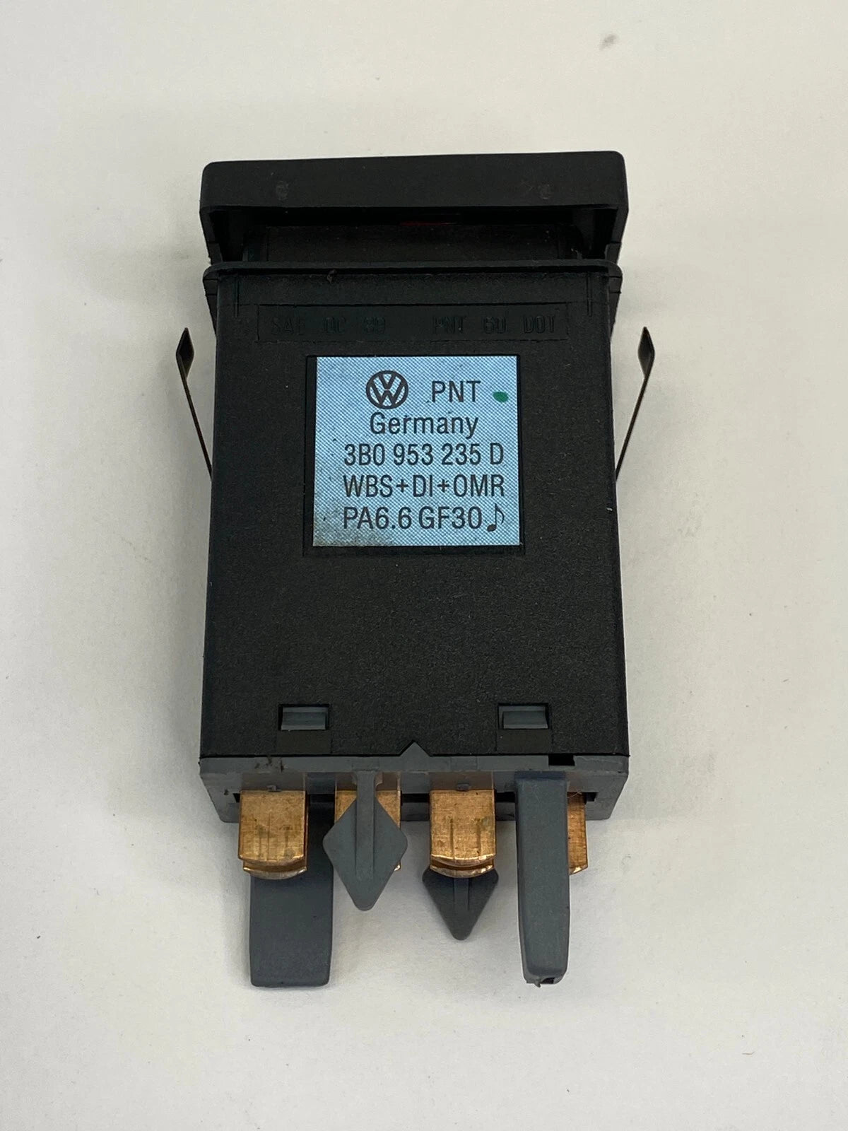 1998-2005 VOLKSWAGEN PASSAT EMERGENCY WARNING HAZARD LIGHT SWITCH 3B0953235D OEM