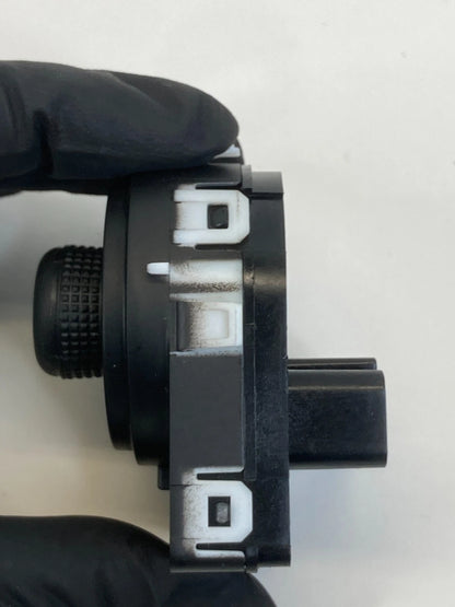 2017-2022 Chevrolet Trax Front Left Door Side View Mirror Control Switch 4240614