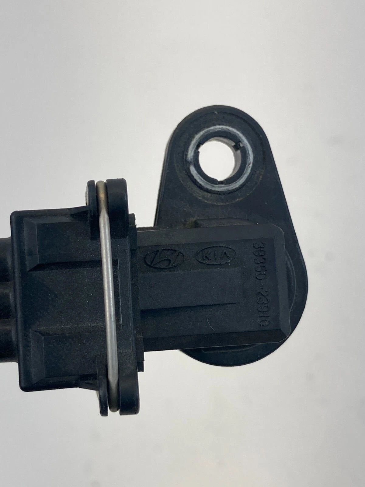 2010-2016 KIA SOUL 2.0L L4 AT ENGINE CAMSHAFT POSITION SENSOR 39350-23910 OEM