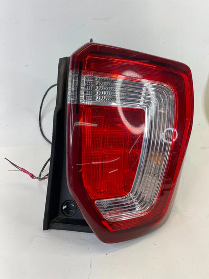 2016-2019 FORD INTERCEPTOR UTILITY REAR RIGHT SIDE TAILLIGHT TAIL LAMP OEM