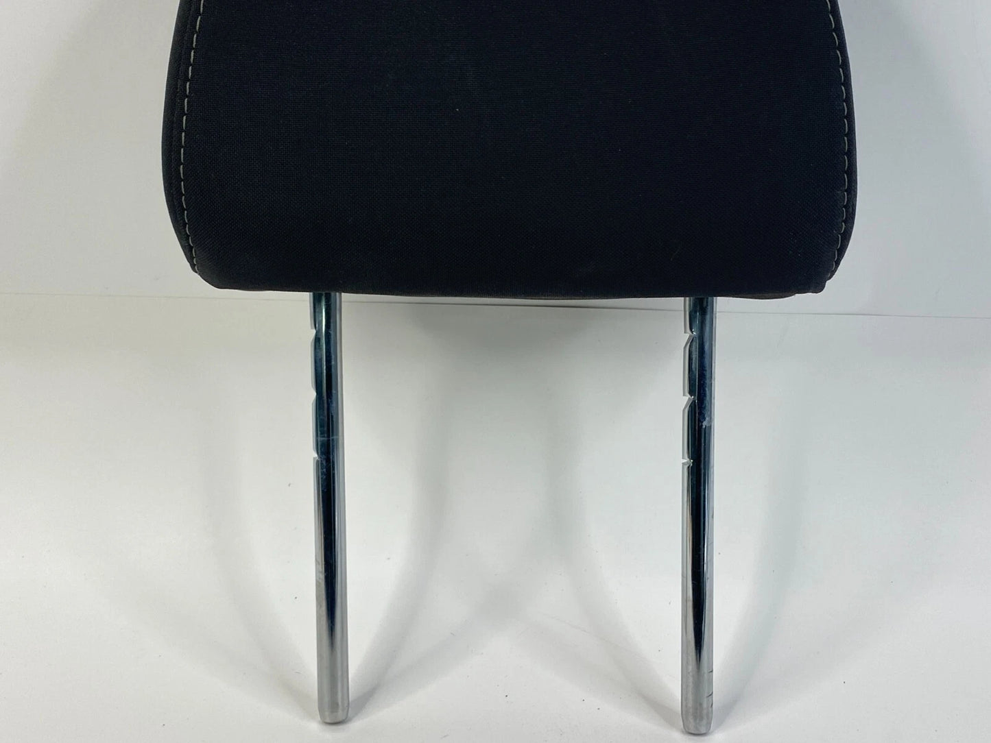 2015-2018 FORD FOCUS FRONT RIGHT SIDE SEAT HEADREST HEAD REST ASSEMBLY OEM