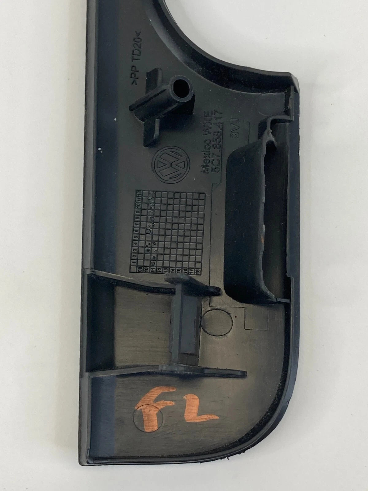 11-14 VOLKSWAGEN JETTA SEDAN FRONT LEFT DASH HEADLIGHT SWITCH BEZEL 5C7-858-417
