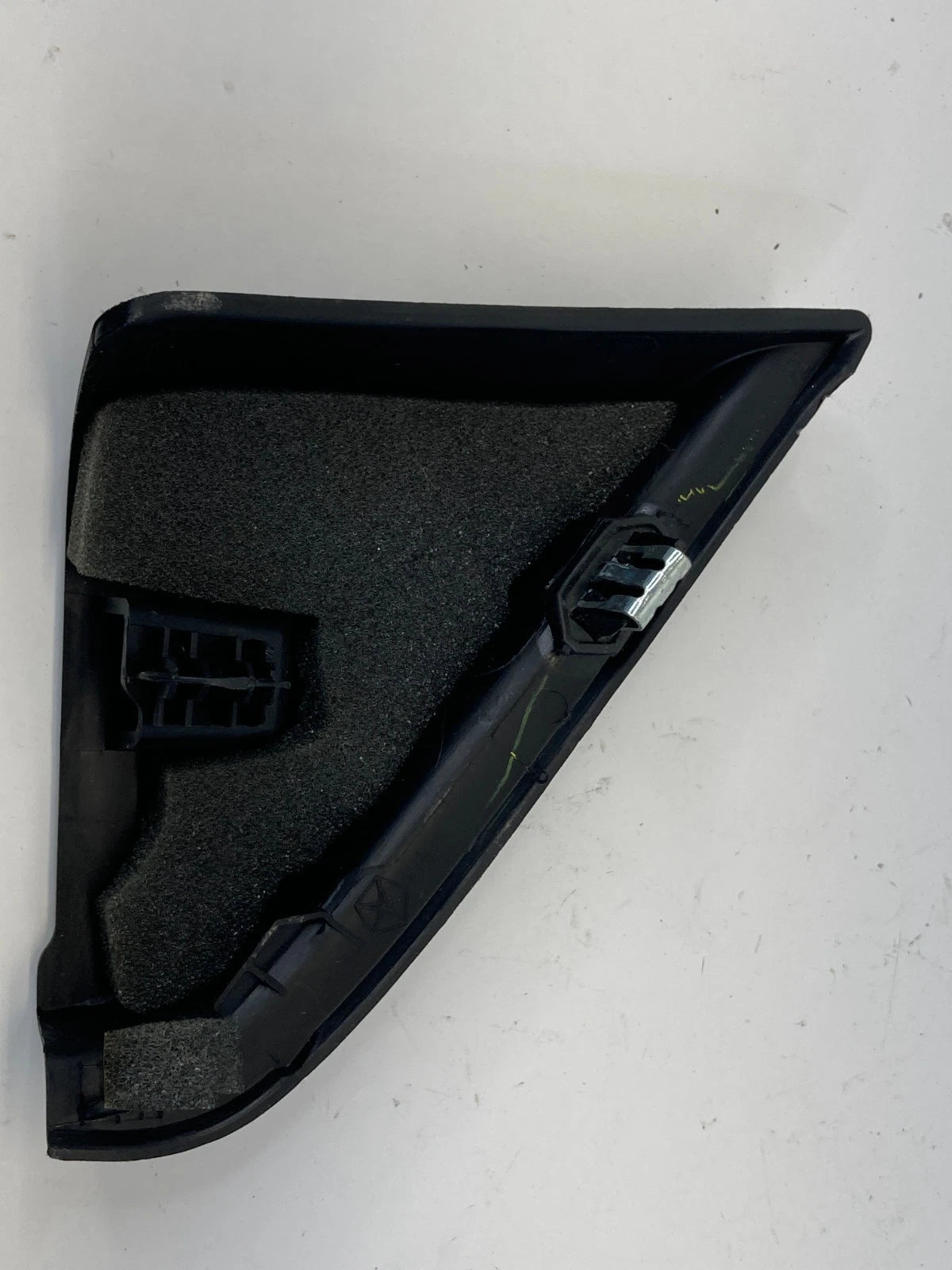 2013-2016 DODGE DART FRONT RIGHT INTERIOR DOOR CORNER COVER 1TR40TRMAB OEM