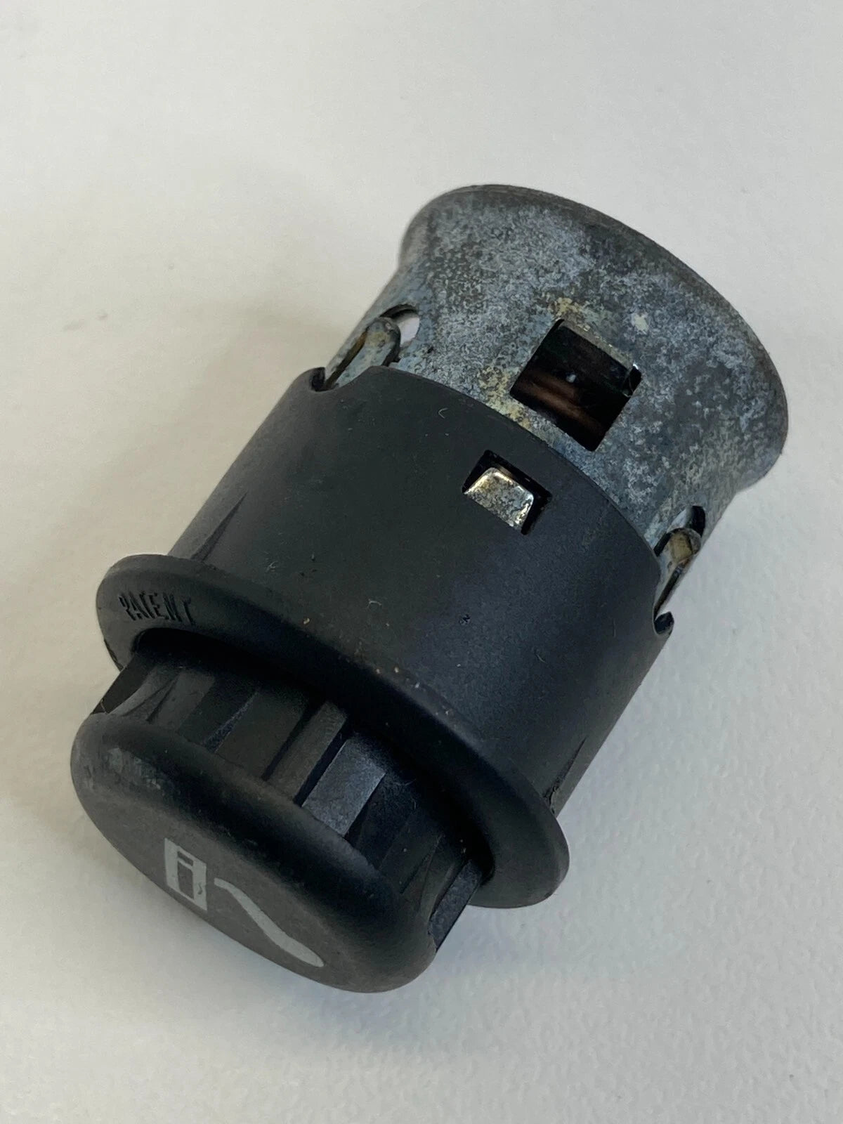 1998 99 00 2001 AUDI A6 QUATTRO POWER OUTLET CIGARETTE LIGHTER SOCKET OEM