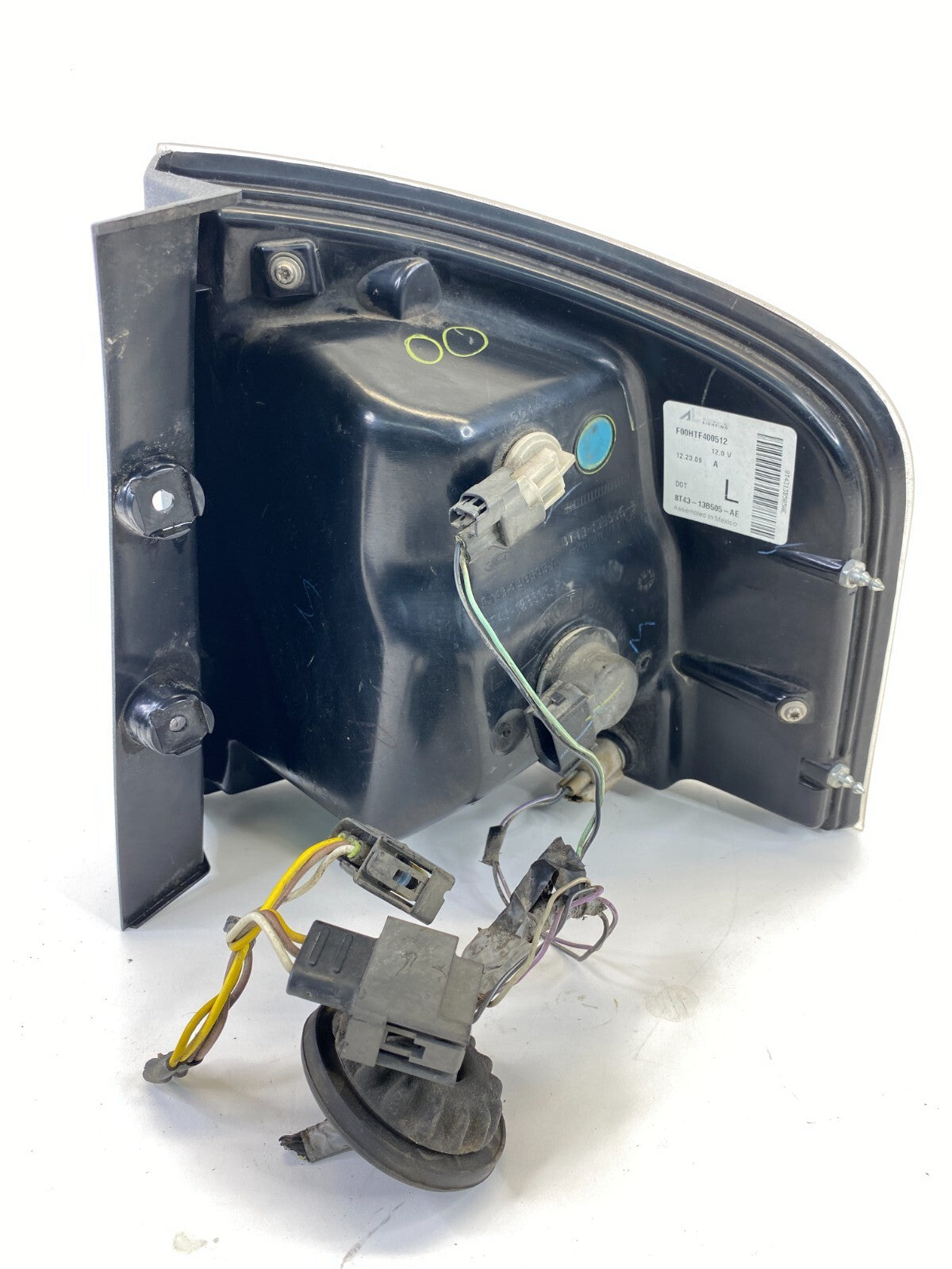 2007-2010 Ford Edge Left Driver Side Tail Light Taillight 8T43-13B505-AE OEM