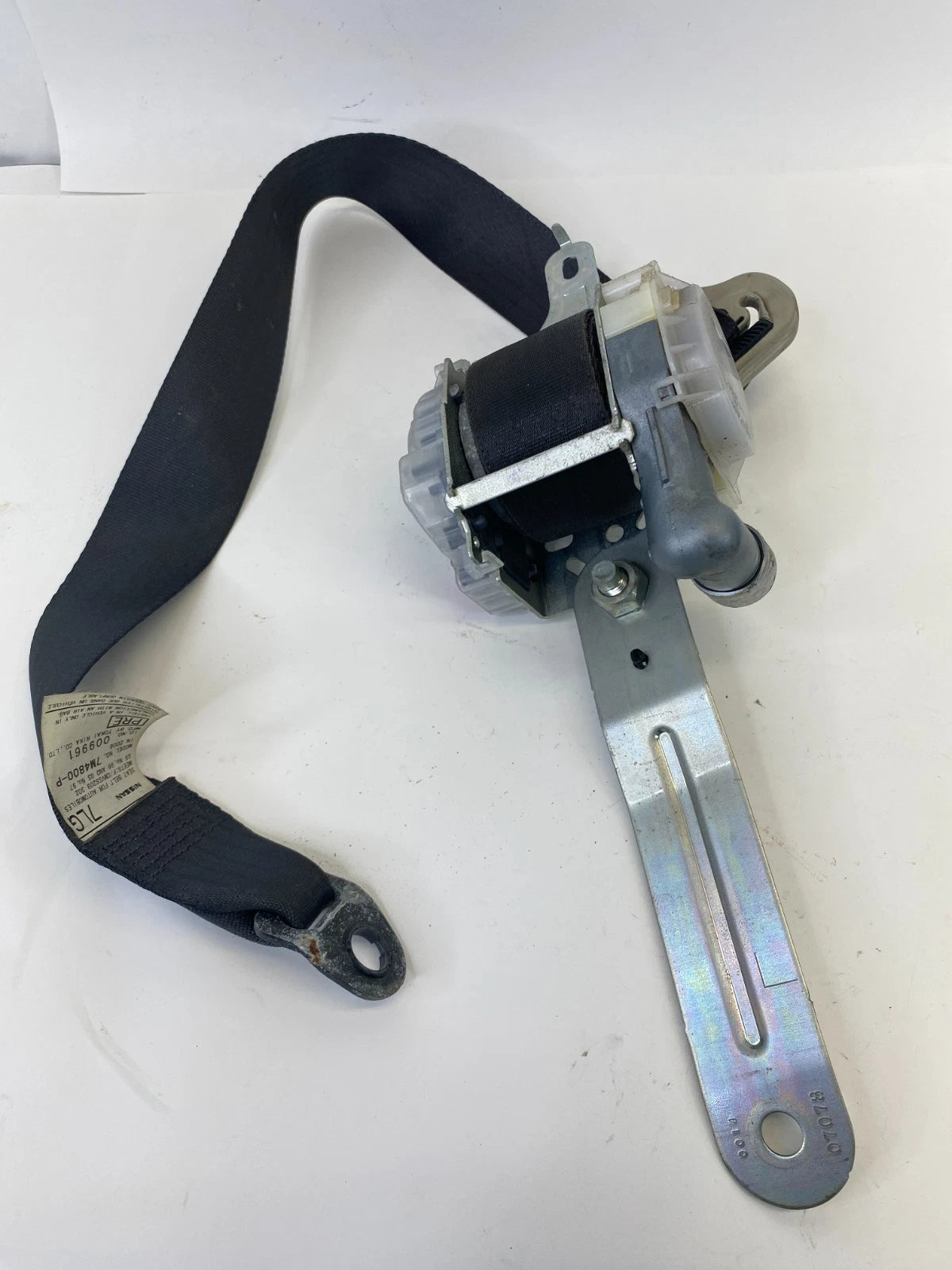 2005 2006 INFINITI G35 SEDAN FRONT LEFT DRIVER SEAT BELT RETRACTOR 7M4800-P OEM