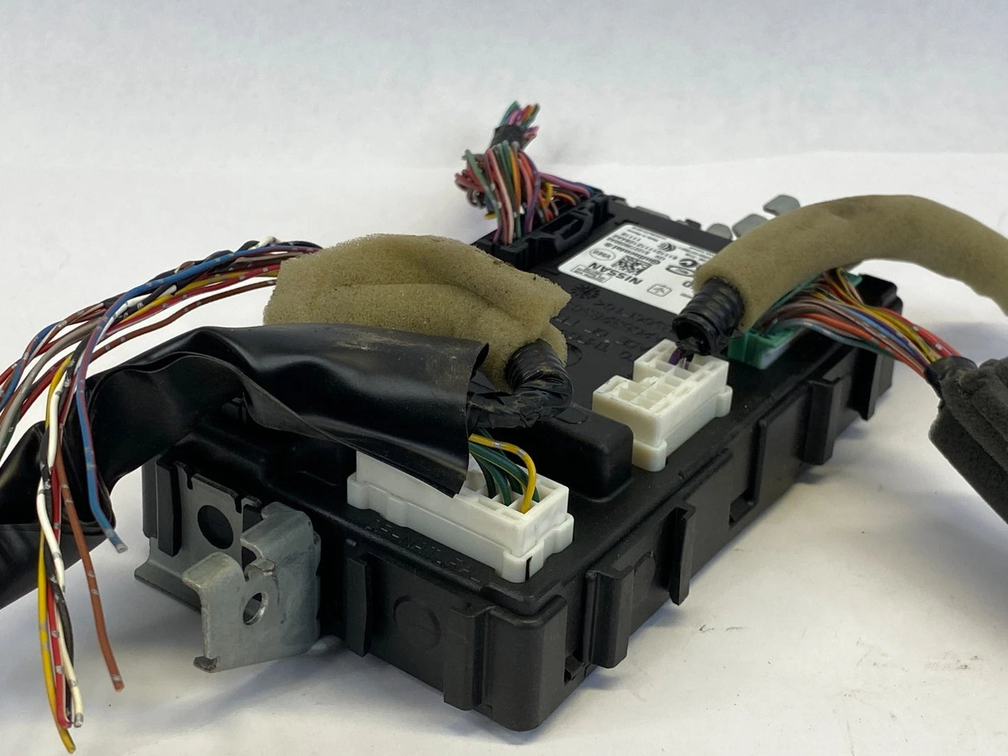 2010-2013 NISSAN ALTIMA 2.5L BODY COMPUTER CONTROL MODULE BCM BCU 284B1-JA05D