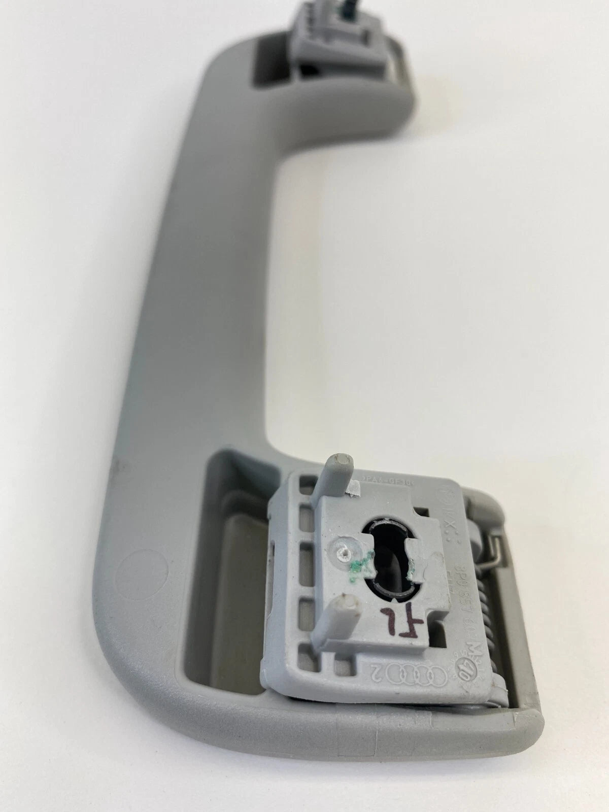 2006-2013 AUDI A3 FRONT LEFT DRIVER INTERIOR GRAB GRIP ASSIST HANDLE 8P0857607M