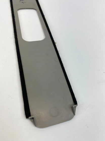 2005-2015 NISSAN XTERRA RIGHT SIDE UPPER CENTER PILLAR TRIM PANEL 76985EA500 OEM