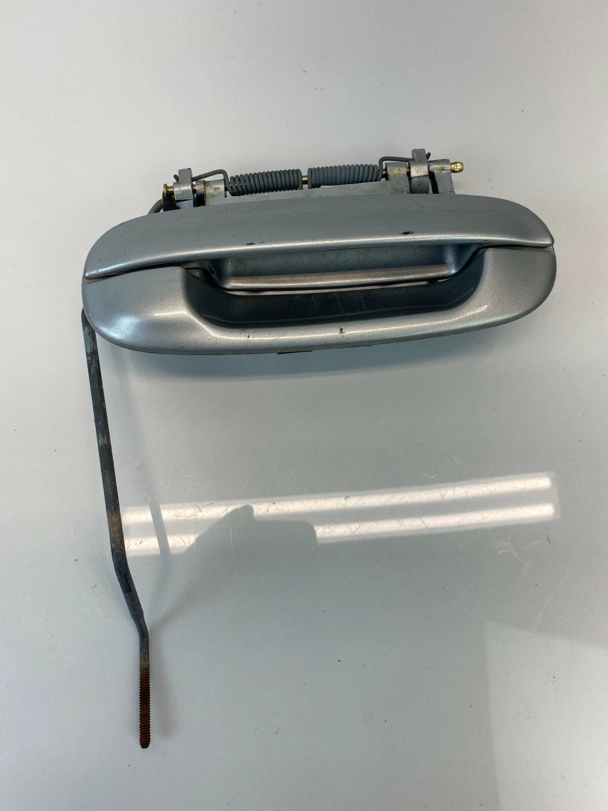 03-07 CADILLAC CTS FRONT RIGHT PASSENGER OUTER EXTERIOR DOOR HANDLE 25753670
